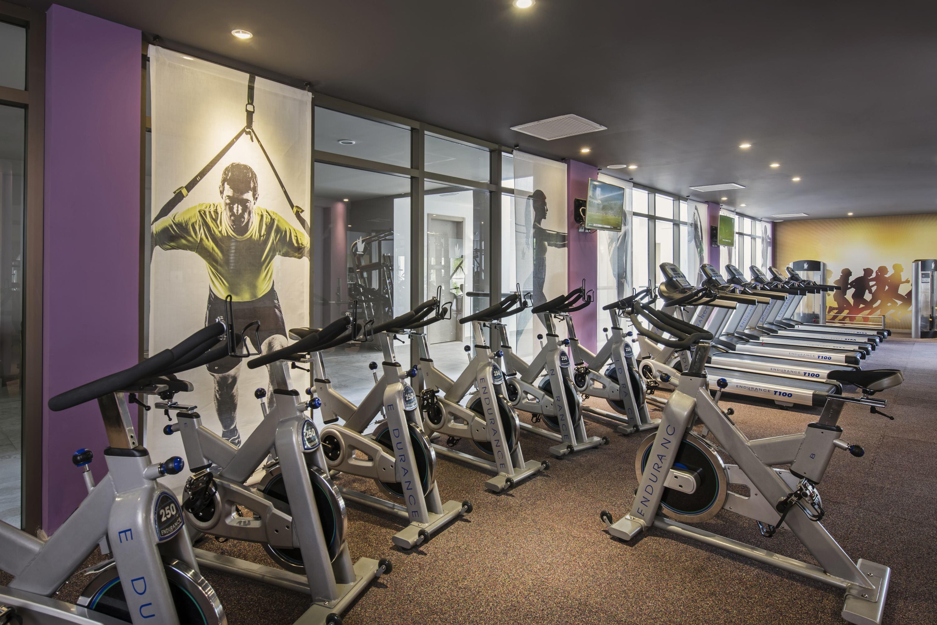 Platinum Yucatan Princess Adults Only Плайя-дель-Кармен Екстер'єр фото The gym at the Any Any Hotel
